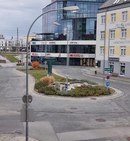 Nina Apartment Vídeňské Nové Město Exteriér fotografie